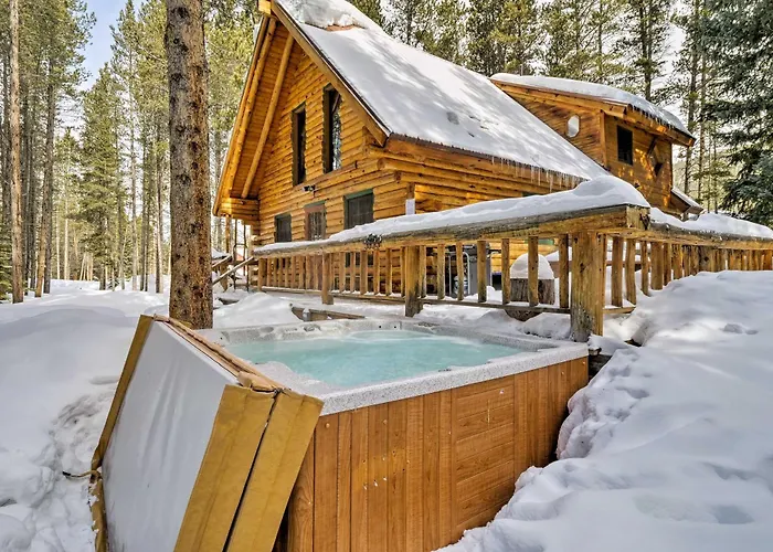 Rustic Breckenridge Cabin With Private Hot Tub