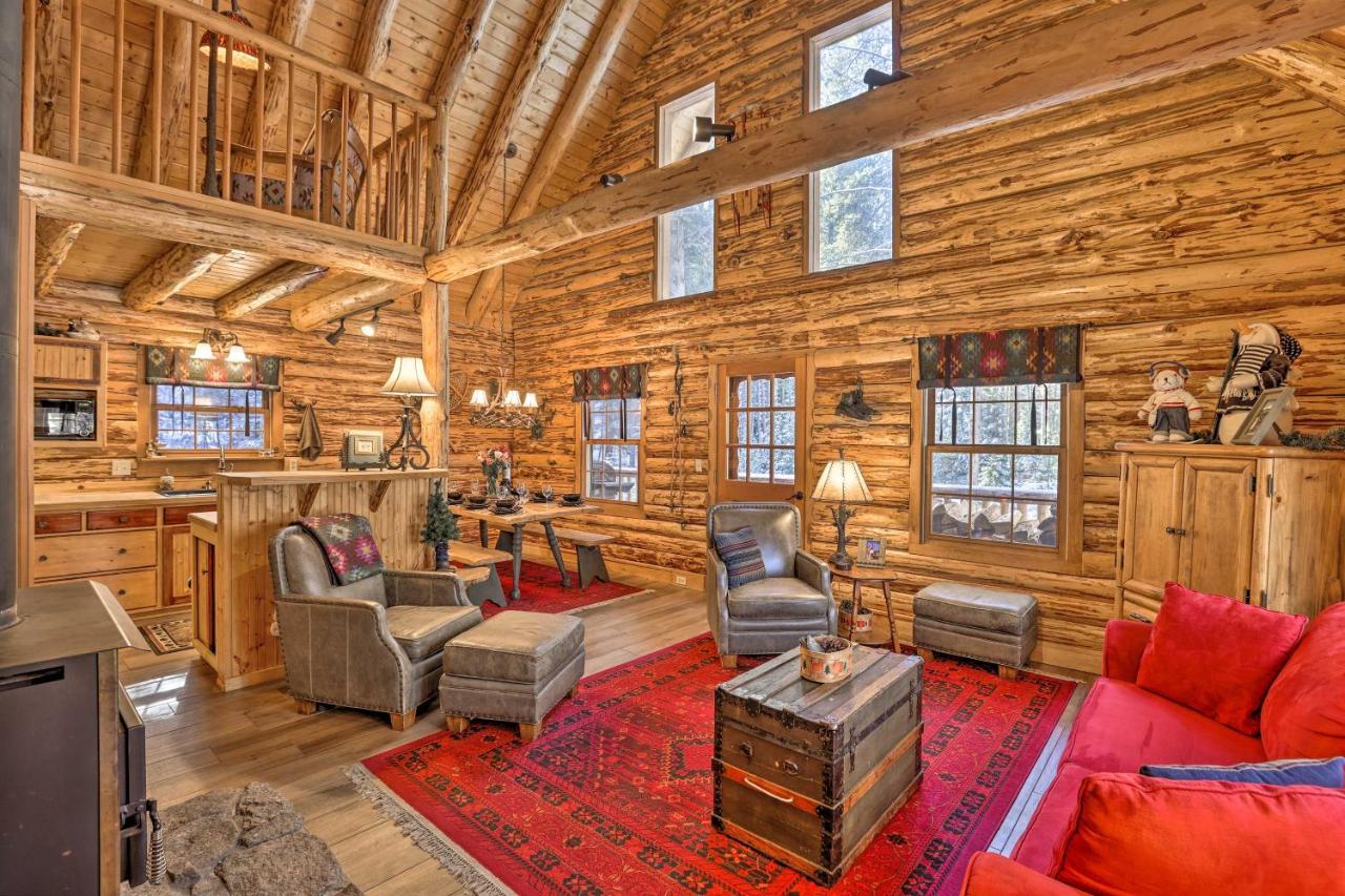 Rustic With Private Hot Tub